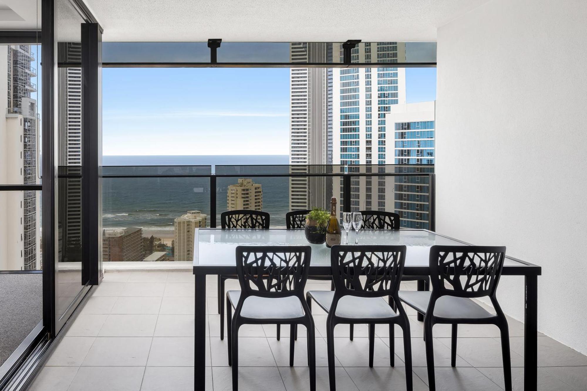Holiday Holiday Circle On Cavill Apartments Gold Coast Habitación foto